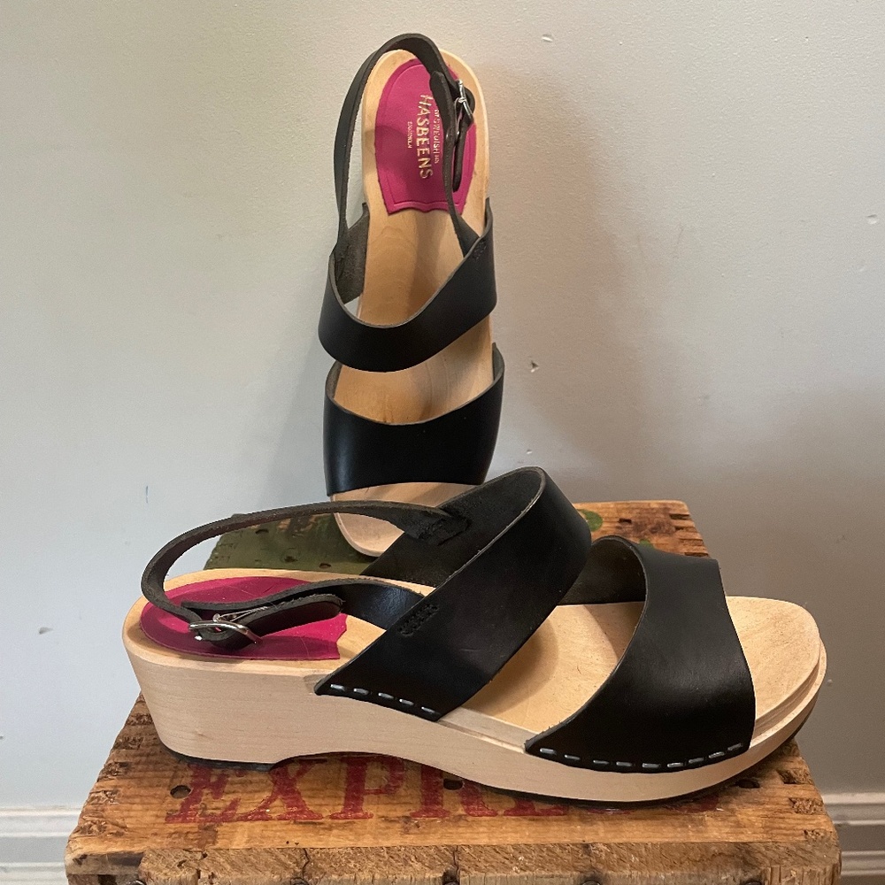Swedish Hasbeens black strappy sandals, size 6